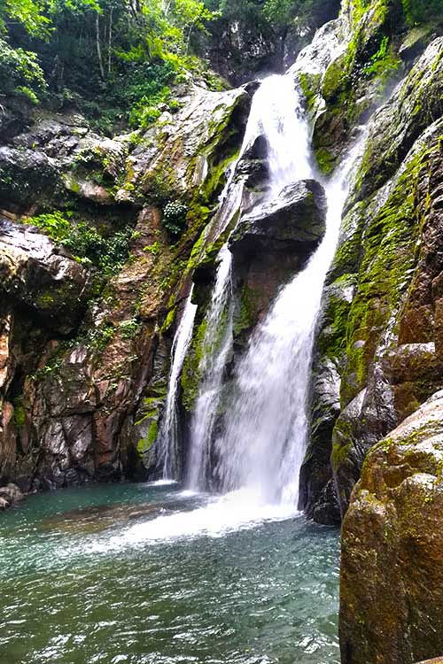 CHORRO-DE-LA-ORQUIDEA-EL-SALTO-1